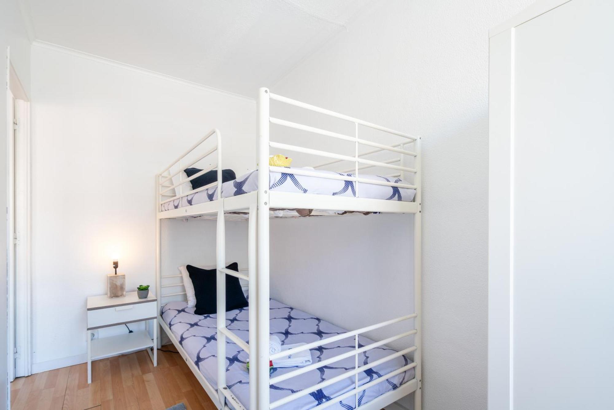 Host Wise - Large Flat W Terrace - Ace Location At Aliados Apartment Porto Exterior photo