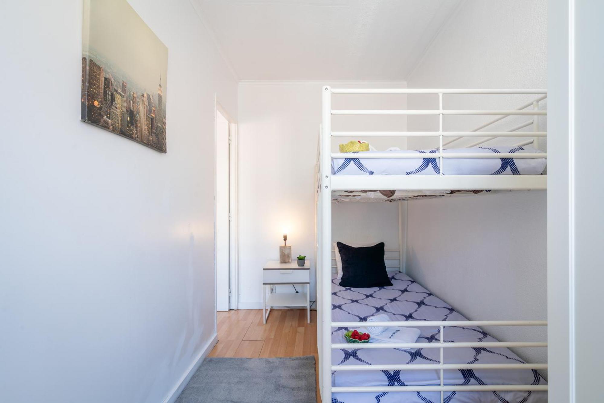 Host Wise - Large Flat W Terrace - Ace Location At Aliados Apartment Porto Exterior photo