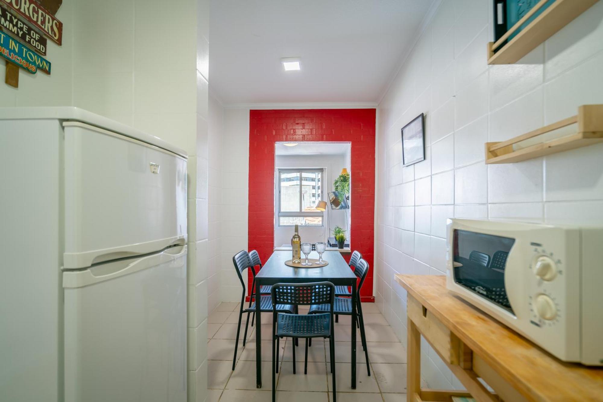 Host Wise - Large Flat W Terrace - Ace Location At Aliados Apartment Porto Exterior photo