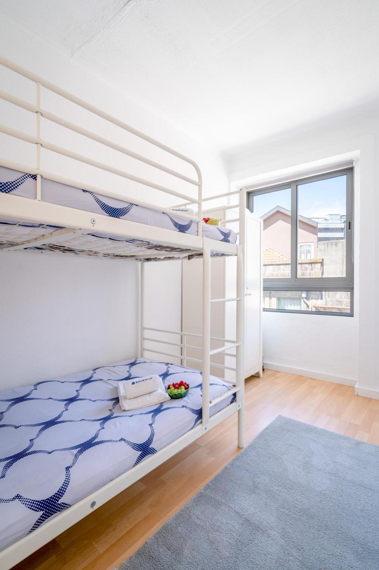Host Wise - Large Flat W Terrace - Ace Location At Aliados Apartment Porto Exterior photo