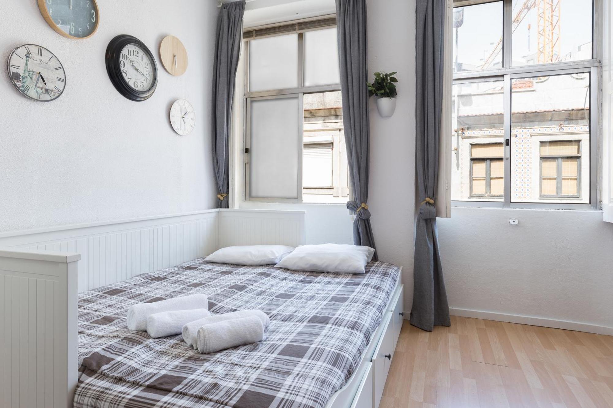 Host Wise - Large Flat W Terrace - Ace Location At Aliados Apartment Porto Exterior photo