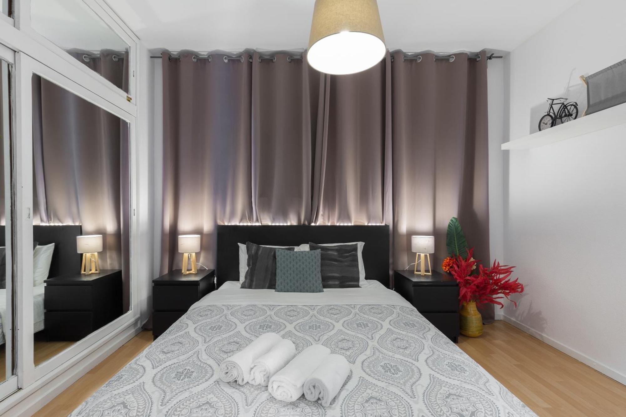 Host Wise - Large Flat W Terrace - Ace Location At Aliados Apartment Porto Exterior photo