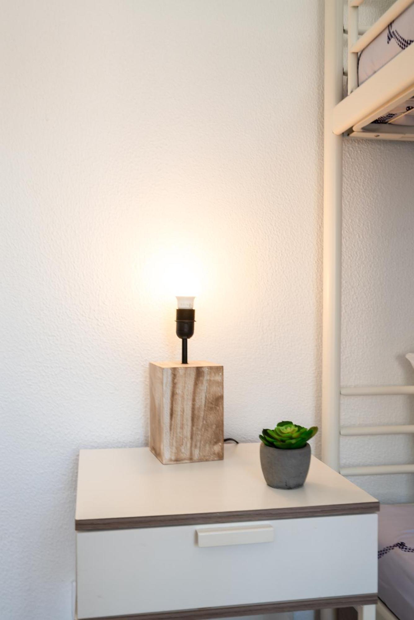 Host Wise - Large Flat W Terrace - Ace Location At Aliados Apartment Porto Room photo