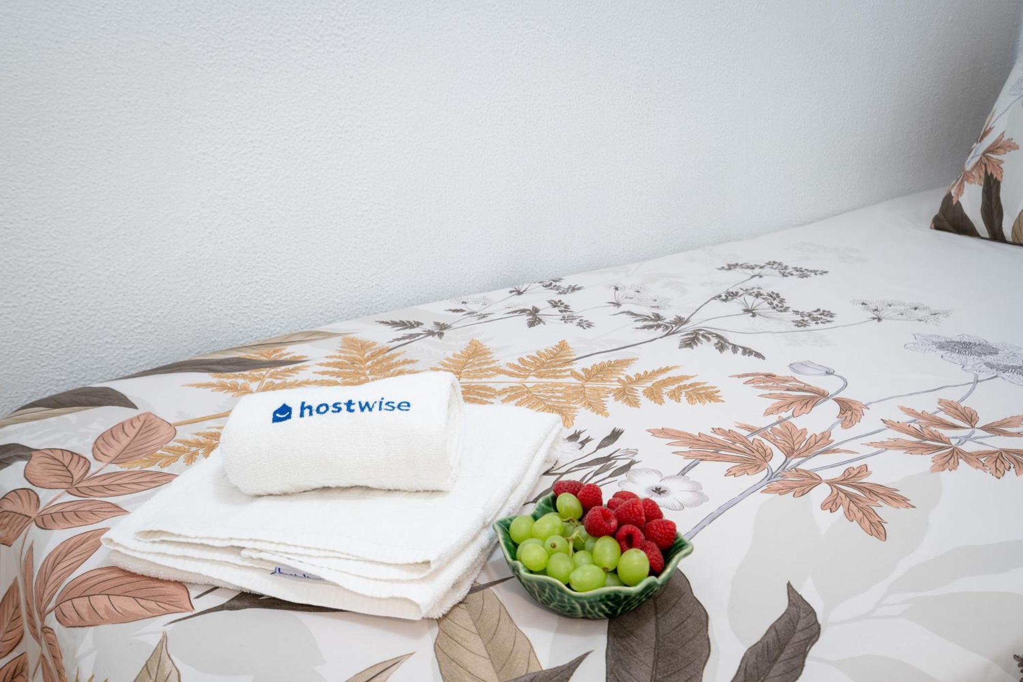 Host Wise - Large Flat W Terrace - Ace Location At Aliados Apartment Porto Room photo