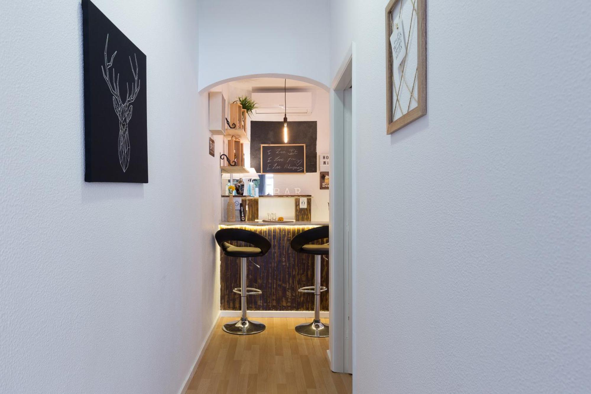 Host Wise - Large Flat W Terrace - Ace Location At Aliados Apartment Porto Room photo