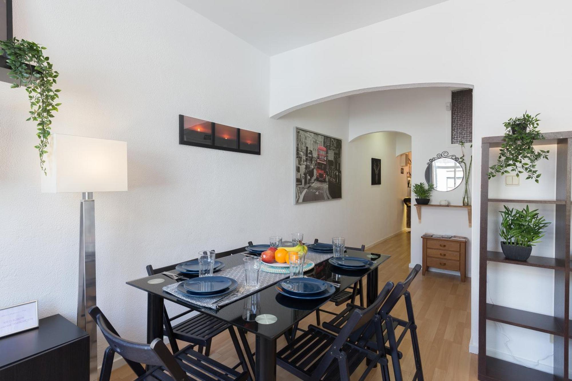 Host Wise - Large Flat W Terrace - Ace Location At Aliados Apartment Porto Room photo